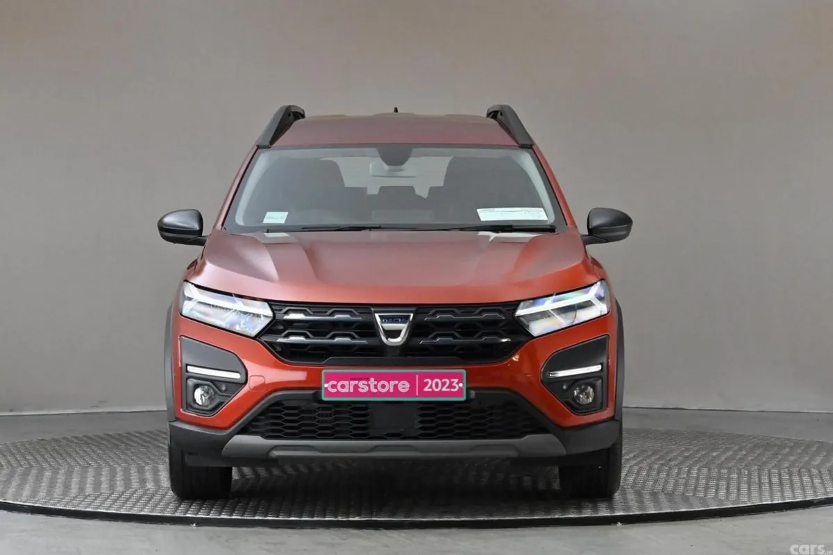 Dacia Jogger MPV, Petrol, 2023, Brown