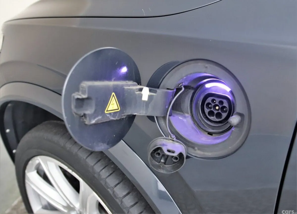 Volvo XC90 SUV, Petrol Plug-in Hybrid, 2018, Grey