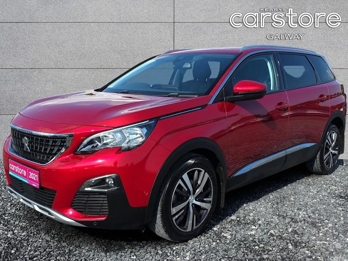 Peugeot 5008 MPV, Diesel, 2020, Red