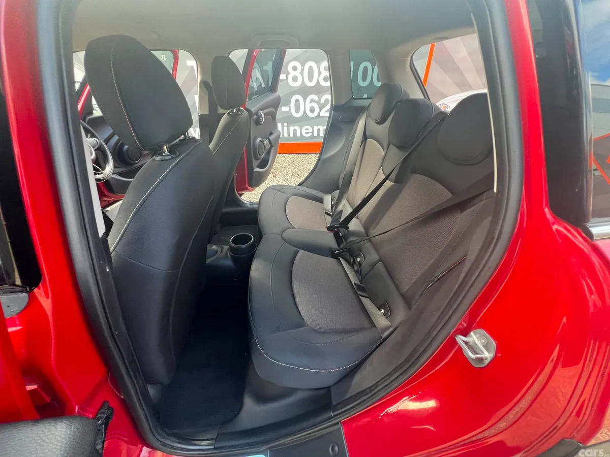 Mini Cooper Hatchback, Diesel, 2017, Red