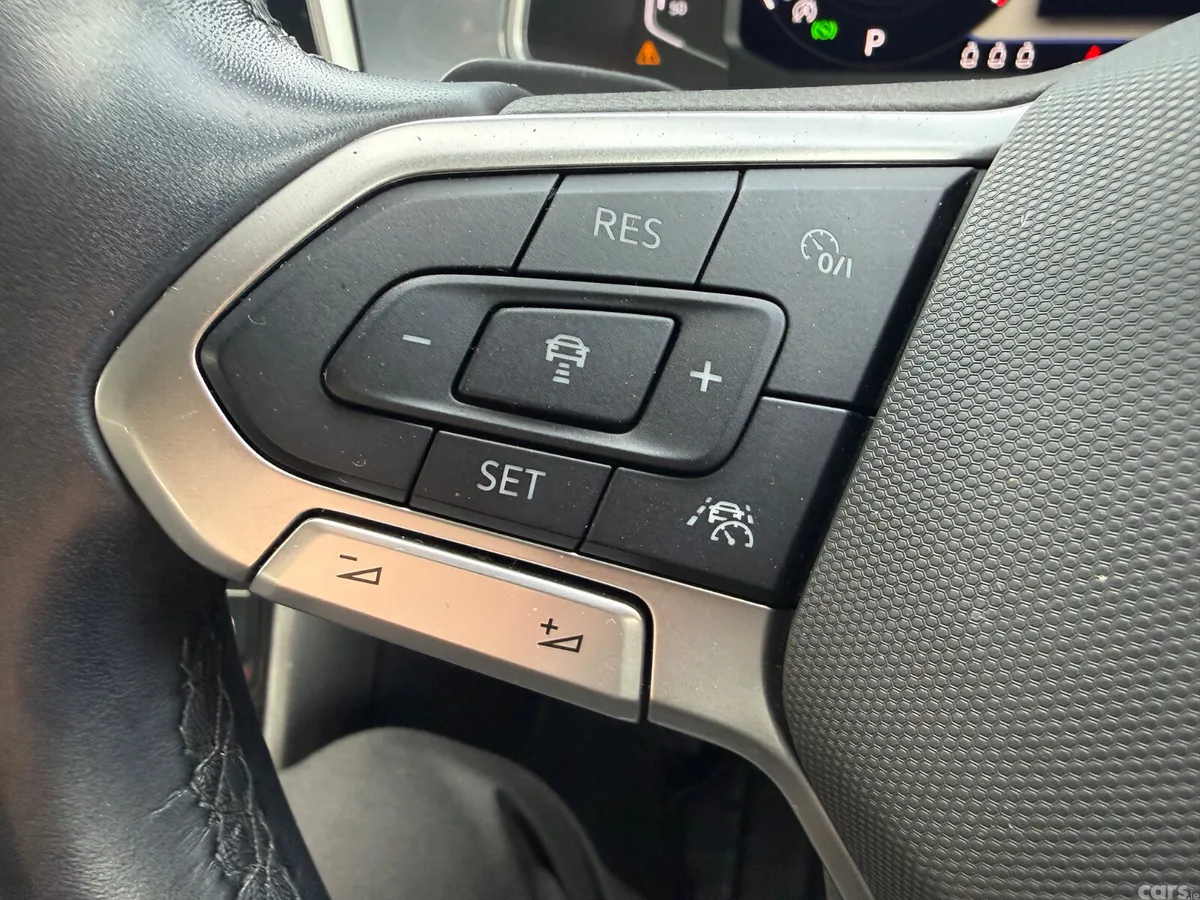 Volkswagen T-Roc SUV, Diesel, 2022, Black