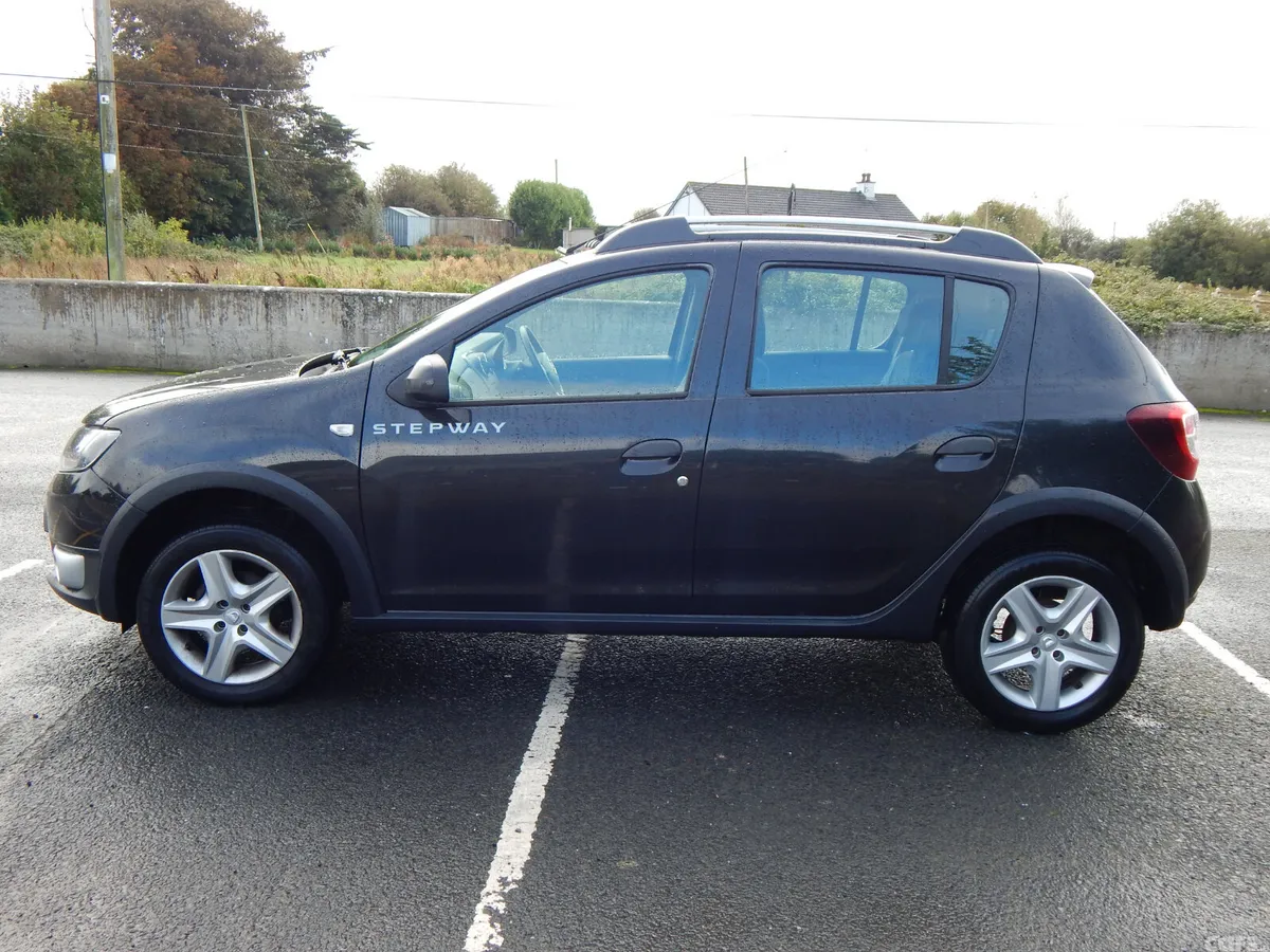 Dacia Sandero Stepway Hatchback, Petrol, 2015, Black