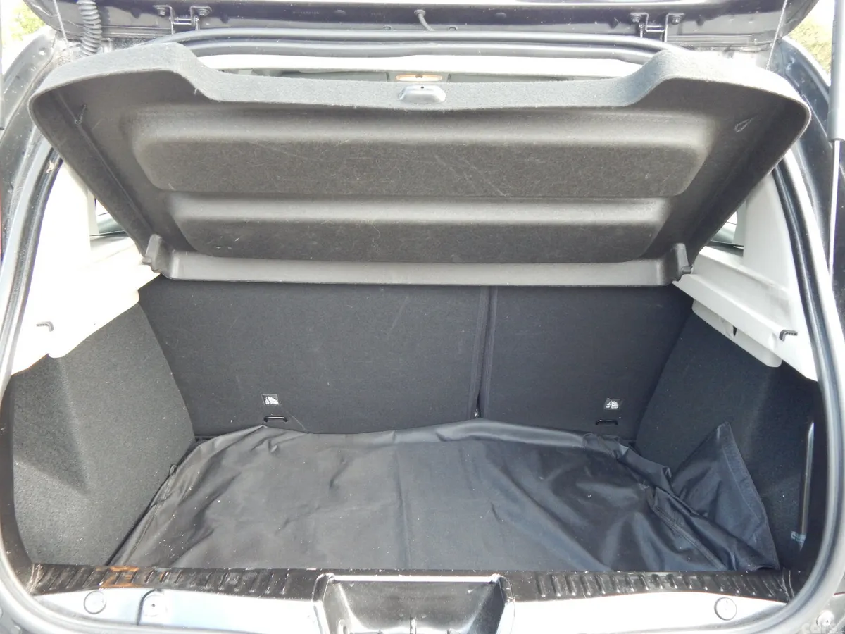 Dacia Sandero Stepway Hatchback, Petrol, 2015, Black