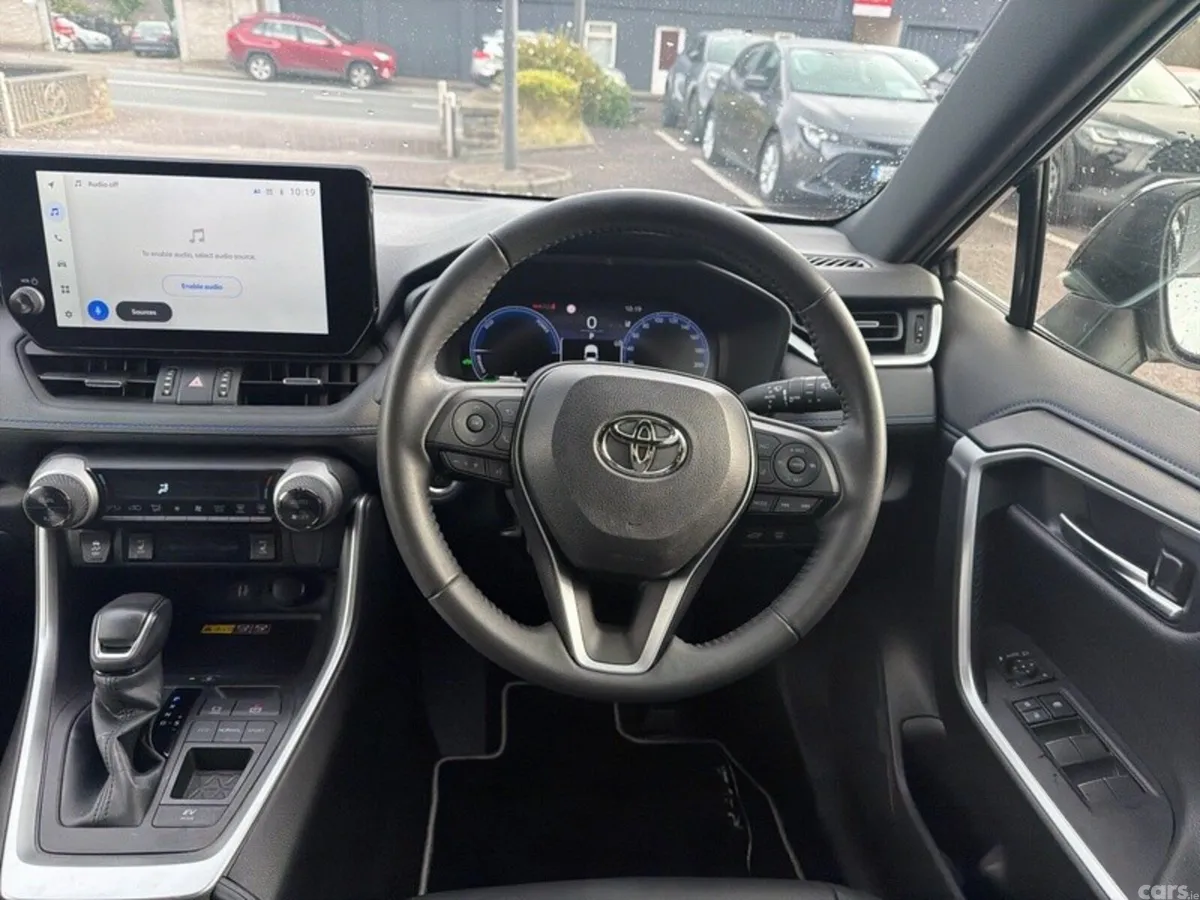 Toyota RAV4 SUV, Petrol Hybrid, 2024, White