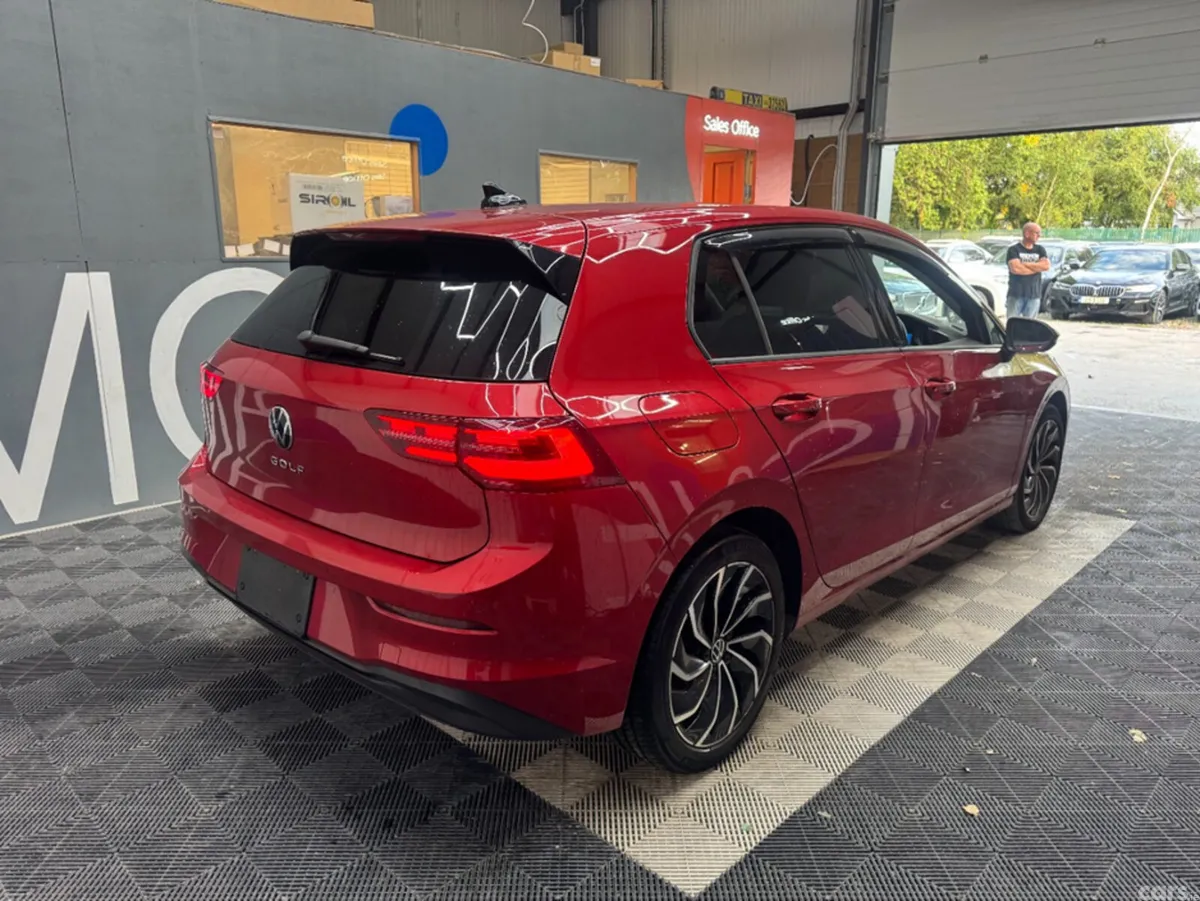 Volkswagen Golf Hatchback, Diesel, 2023, Red