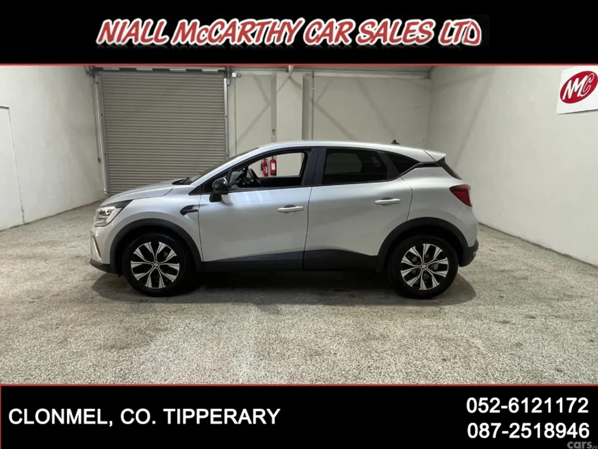 Renault Captur Hatchback, Petrol, 2024, Grey