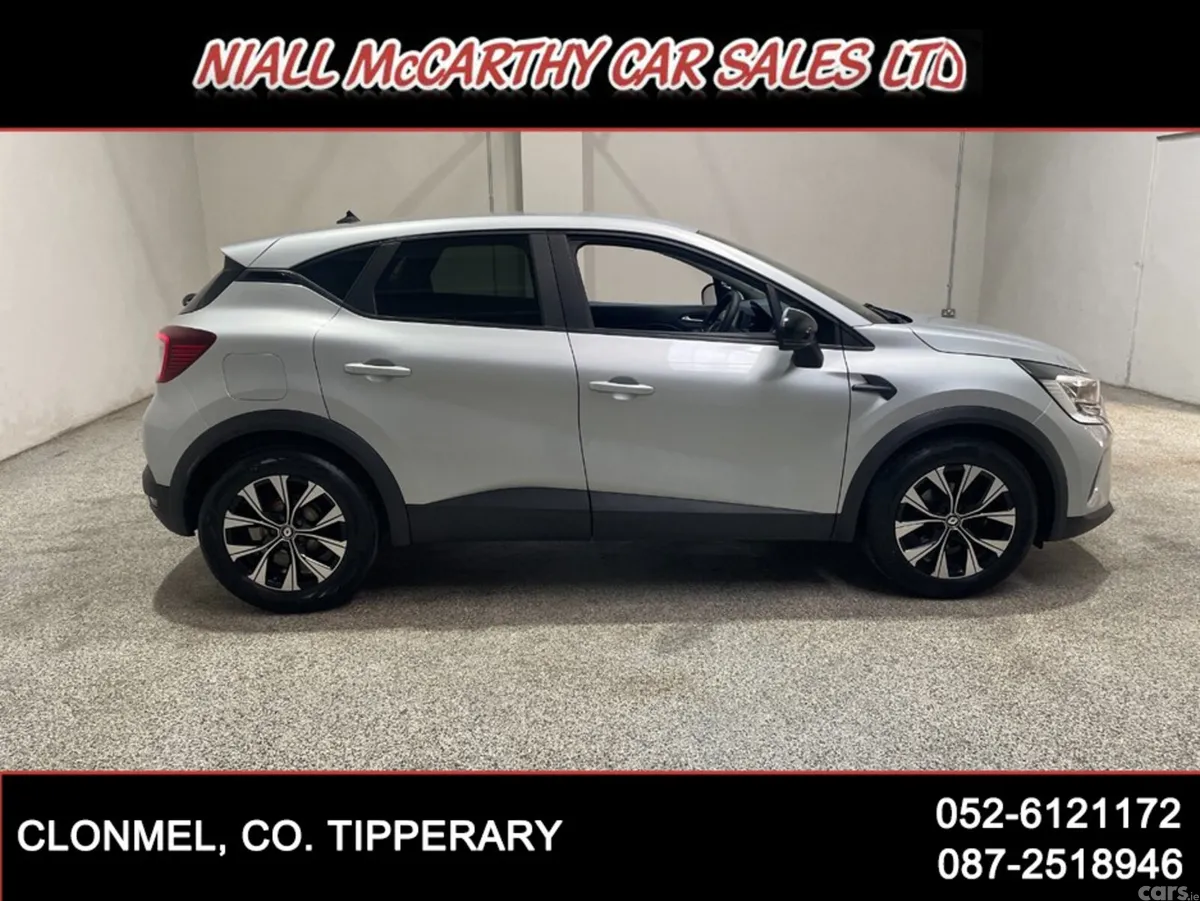 Renault Captur Hatchback, Petrol, 2024, Grey