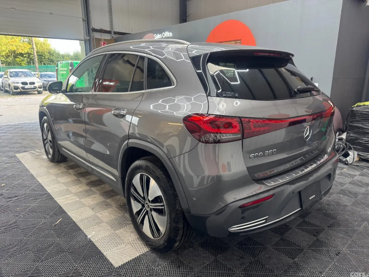 Mercedes-Benz EQA SUV, Electric, 2023, Grey