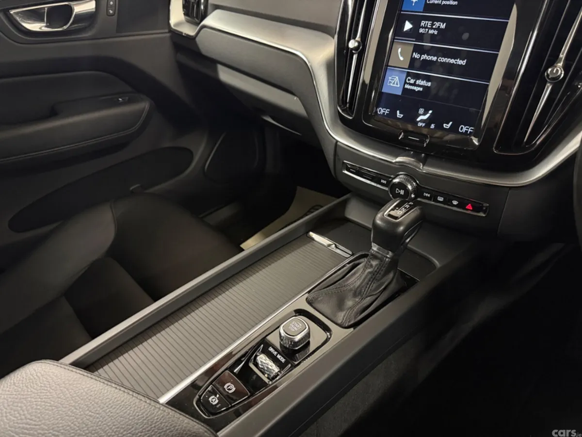 Volvo XC60 Estate, Diesel, 2018, Black