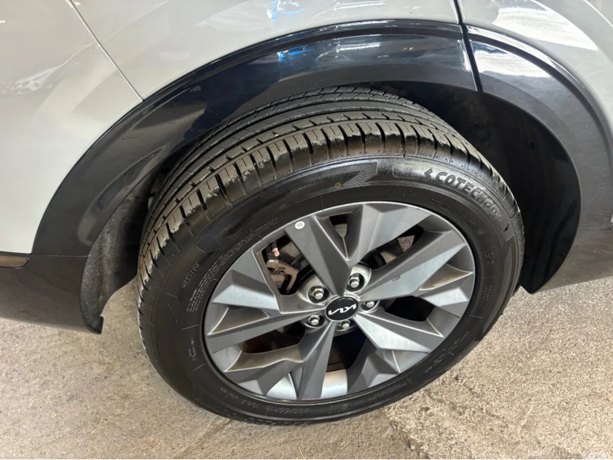 Kia Sportage MPV, Petrol Plug-in Hybrid, 2024, Grey