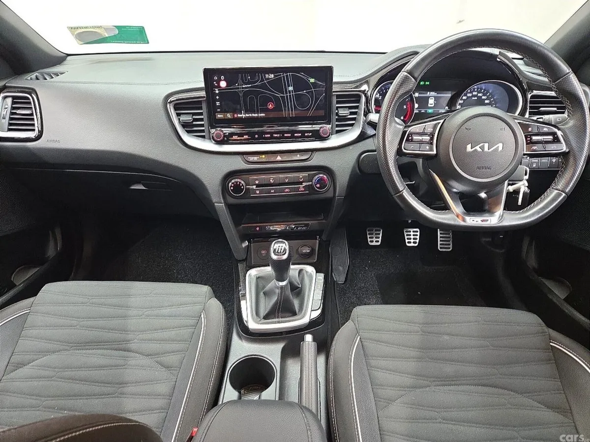 Kia Ceed Hatchback, Diesel Hybrid, 2023, Orange