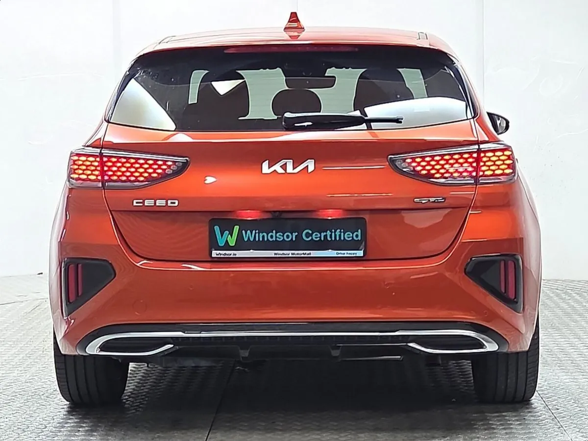 Kia Ceed Hatchback, Diesel Hybrid, 2023, Orange