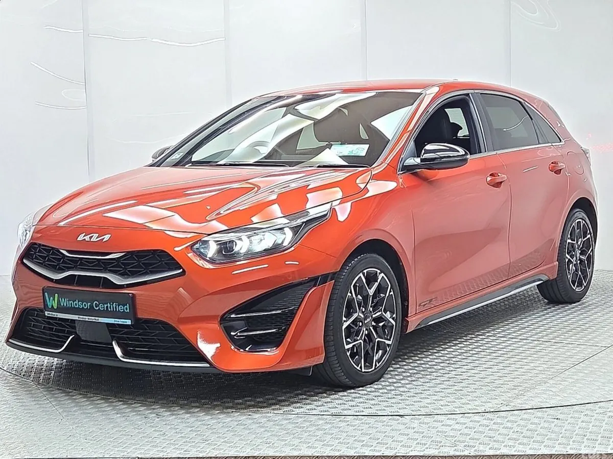 Kia Ceed Hatchback, Diesel Hybrid, 2023, Orange
