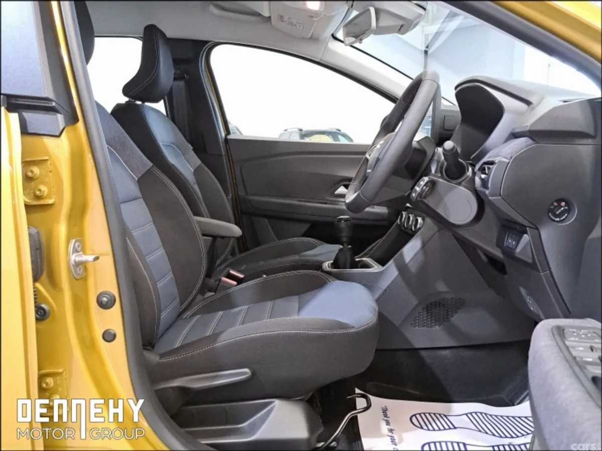 Dacia Sandero Hatchback, Petrol, 2026, Yellow
