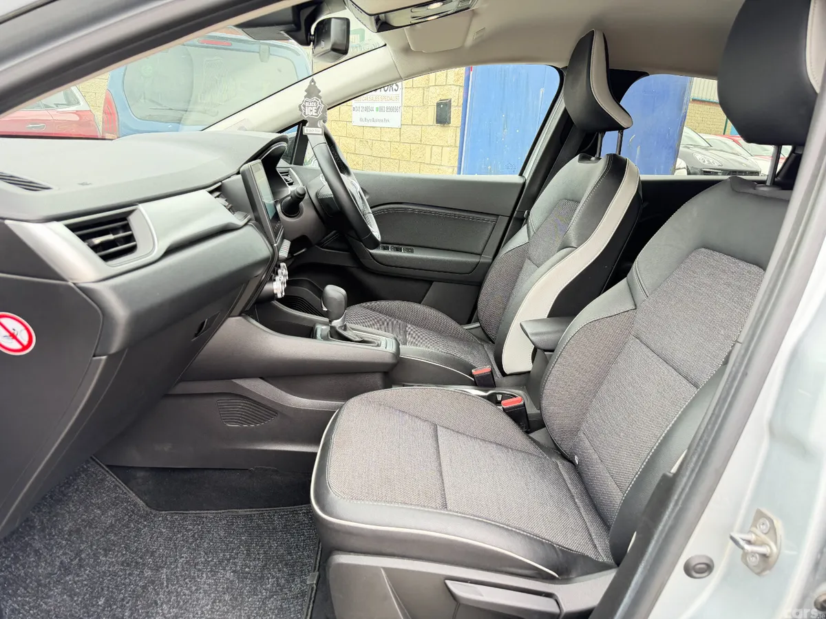Renault Captur Hatchback, Petrol Plug-in Hybrid, 2023, Other