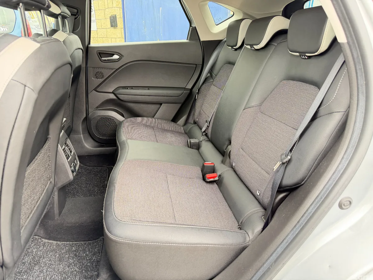 Renault Captur Hatchback, Petrol Plug-in Hybrid, 2023, Other