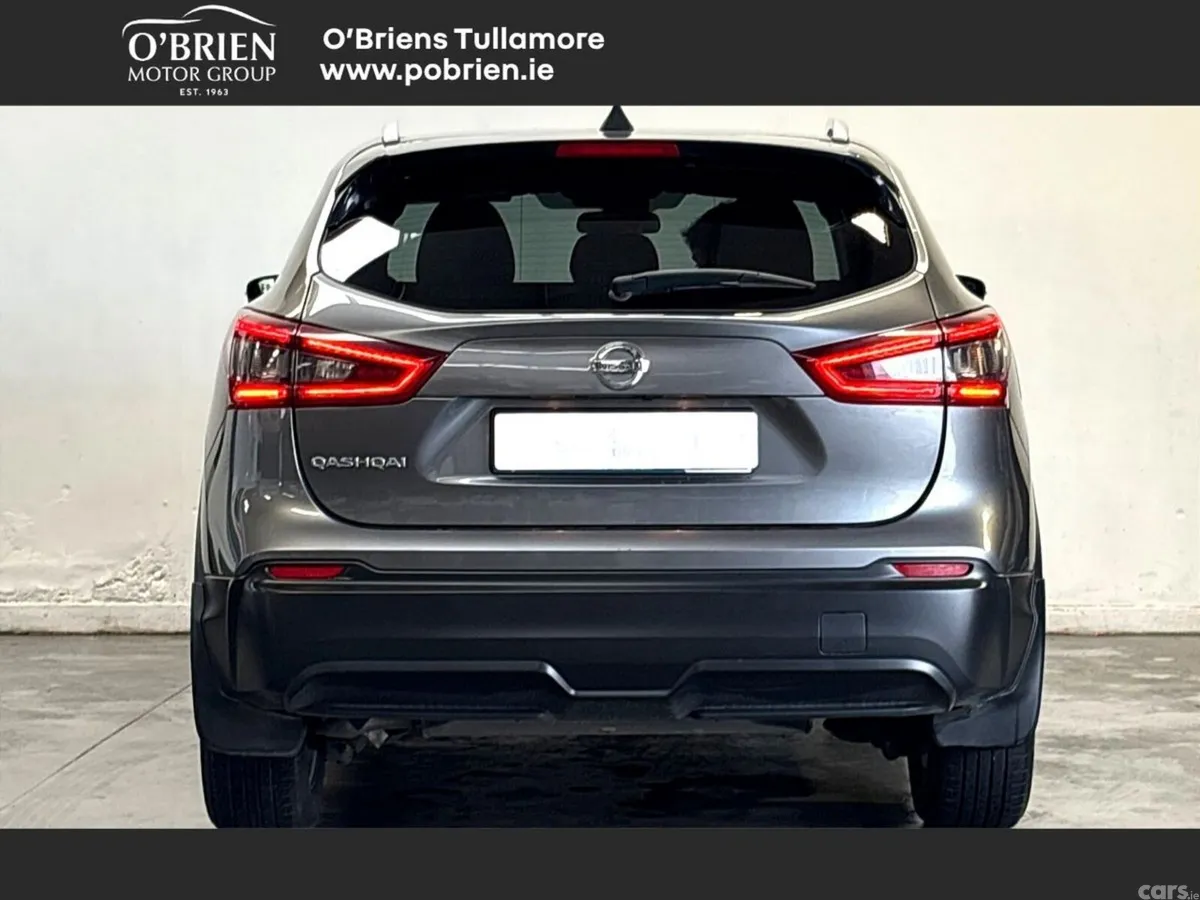 Nissan Qashqai MPV, Petrol, 2021, Grey