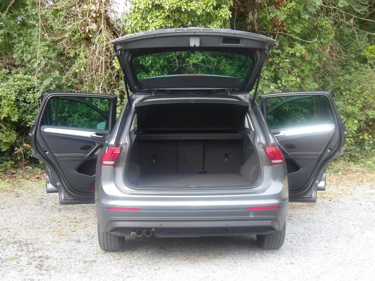 Volkswagen Tiguan SUV, Diesel, 2017, Grey
