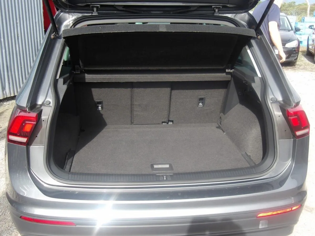 Volkswagen Tiguan SUV, Diesel, 2017, Grey
