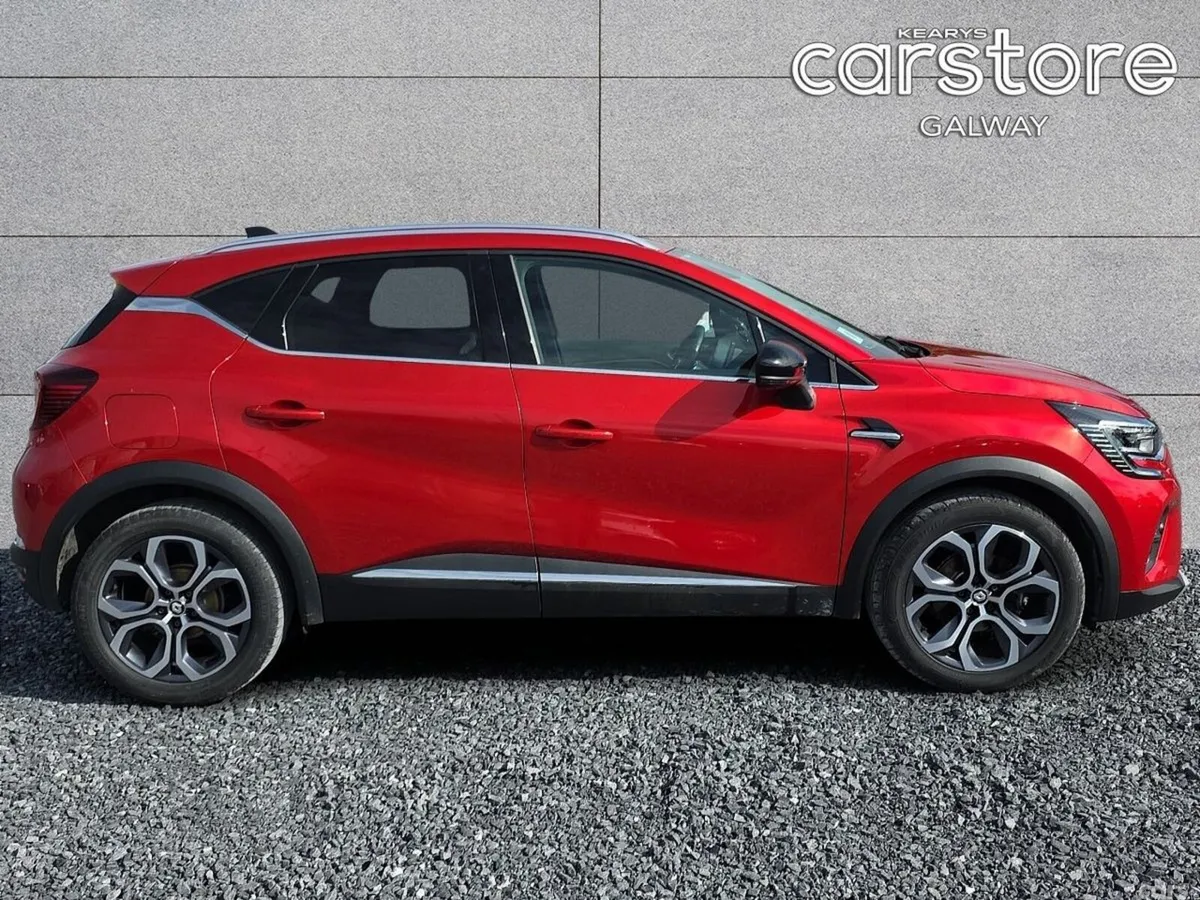 Renault Captur Hatchback, Petrol, 2024, Red