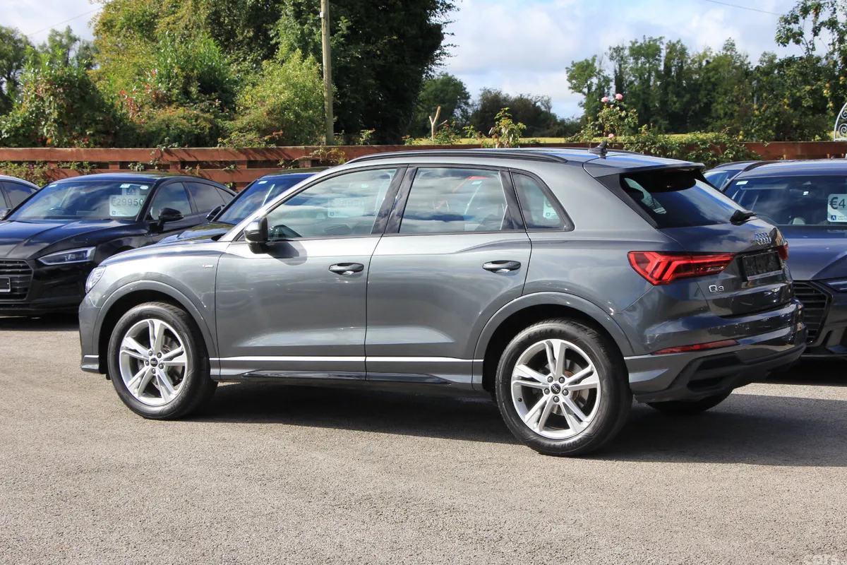 Audi Q3 SUV, Diesel, 2024, Grey