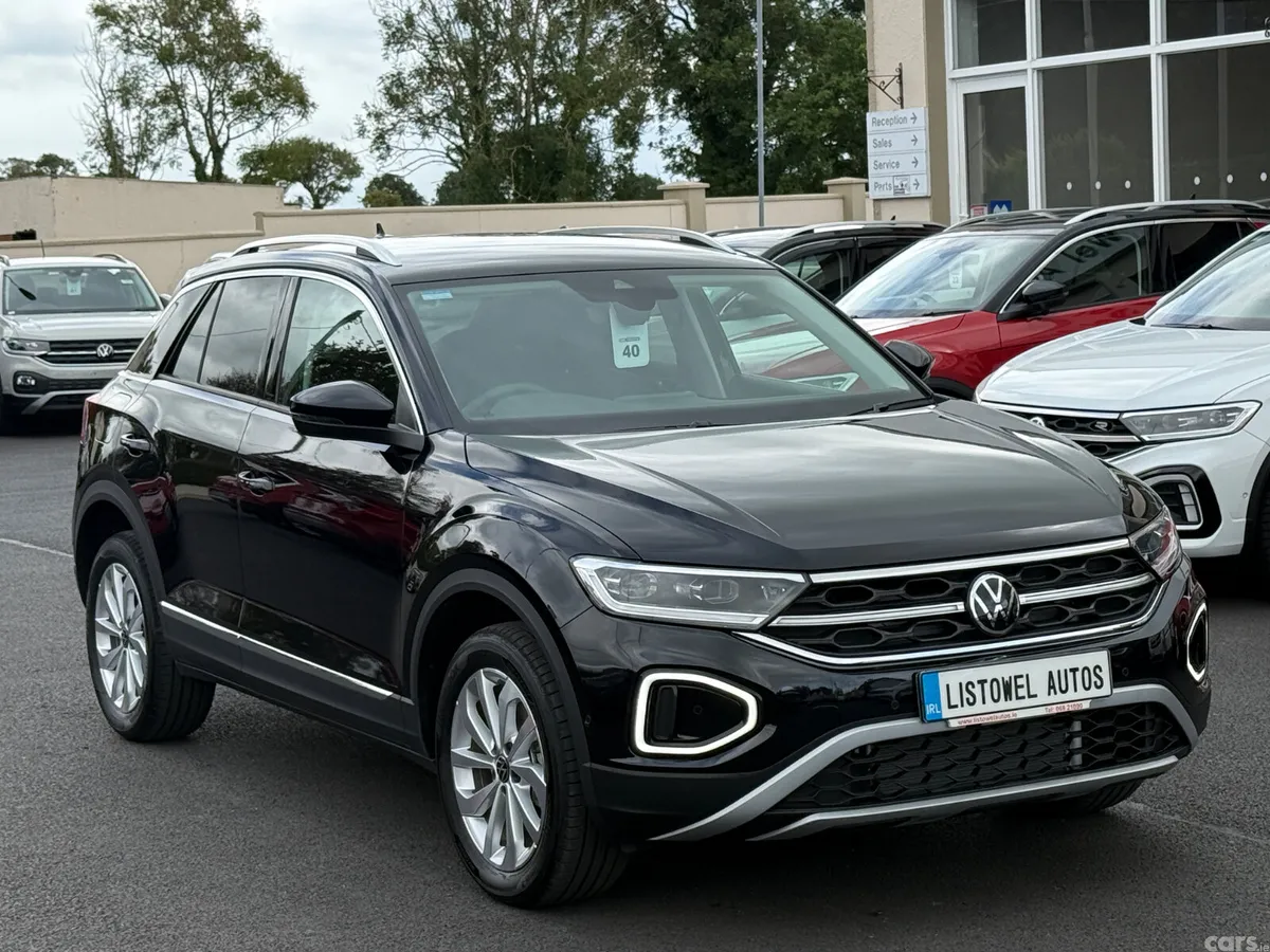 Volkswagen T-Roc SUV, Petrol, 2025, Black