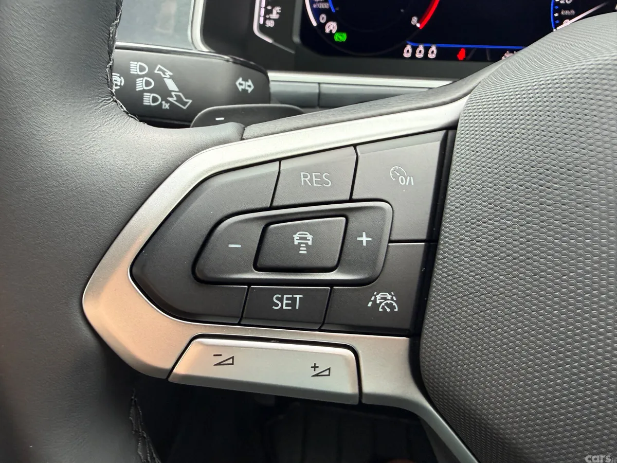 Volkswagen T-Roc SUV, Petrol, 2025, Black