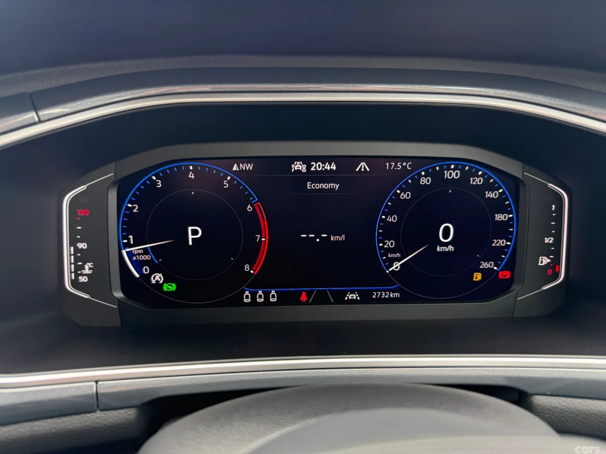 Volkswagen T-Roc SUV, Petrol, 2025, Black