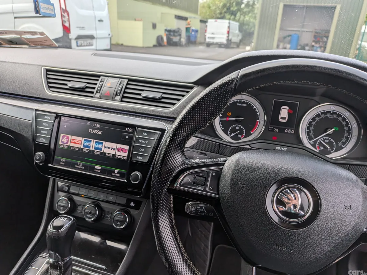 Skoda Superb Hatchback, Diesel, 2018, Red