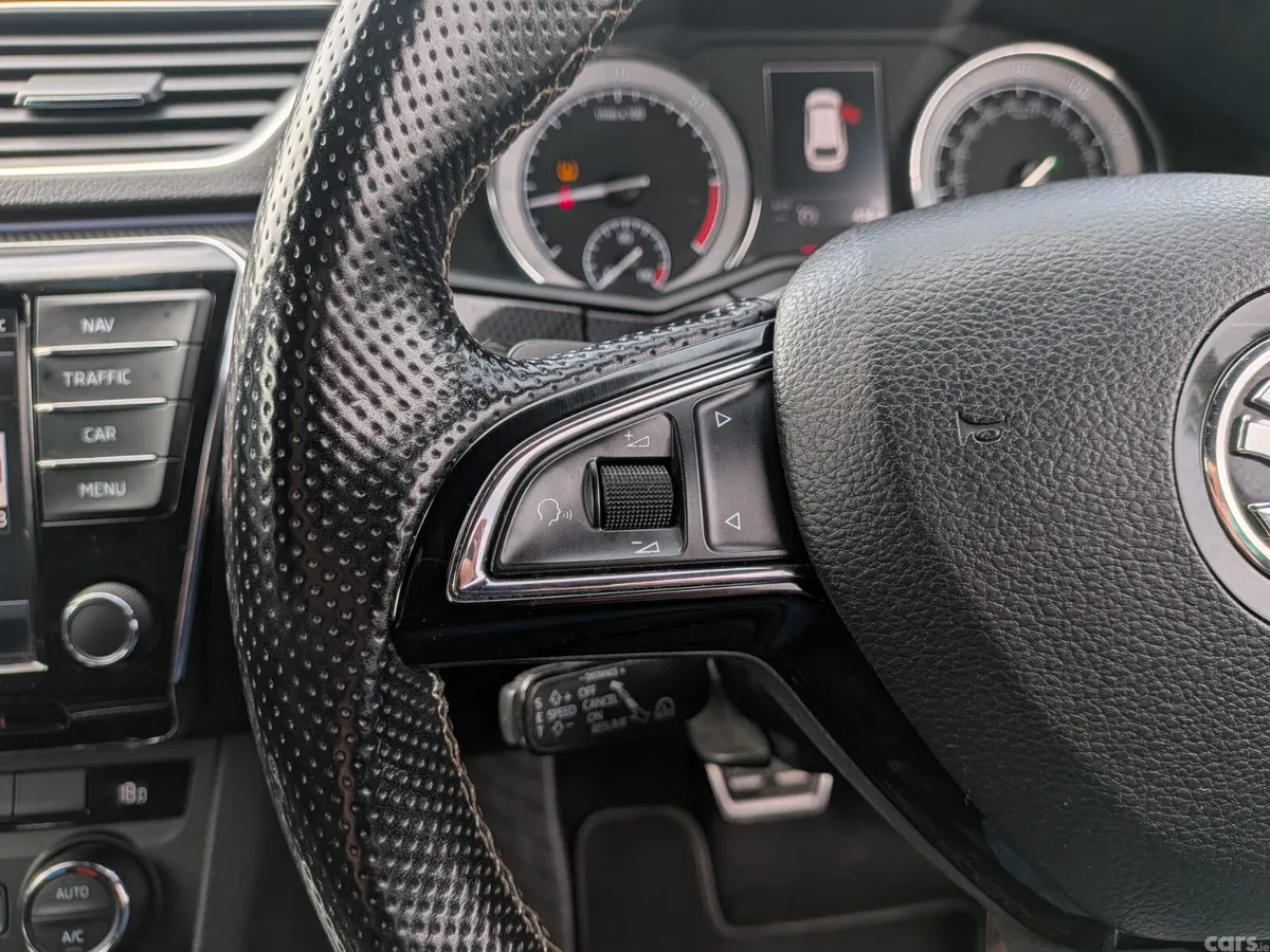 Skoda Superb Hatchback, Diesel, 2018, Red