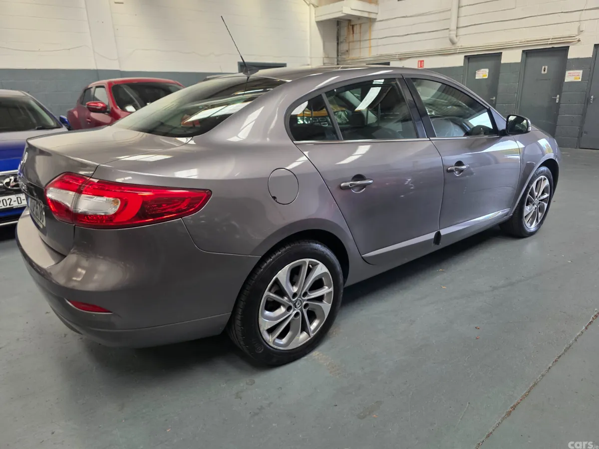 Renault Fluence Saloon, Diesel, 2017, Grey