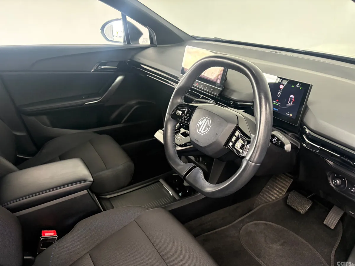 MG MG4 Hatchback, Electric, 2023, Black