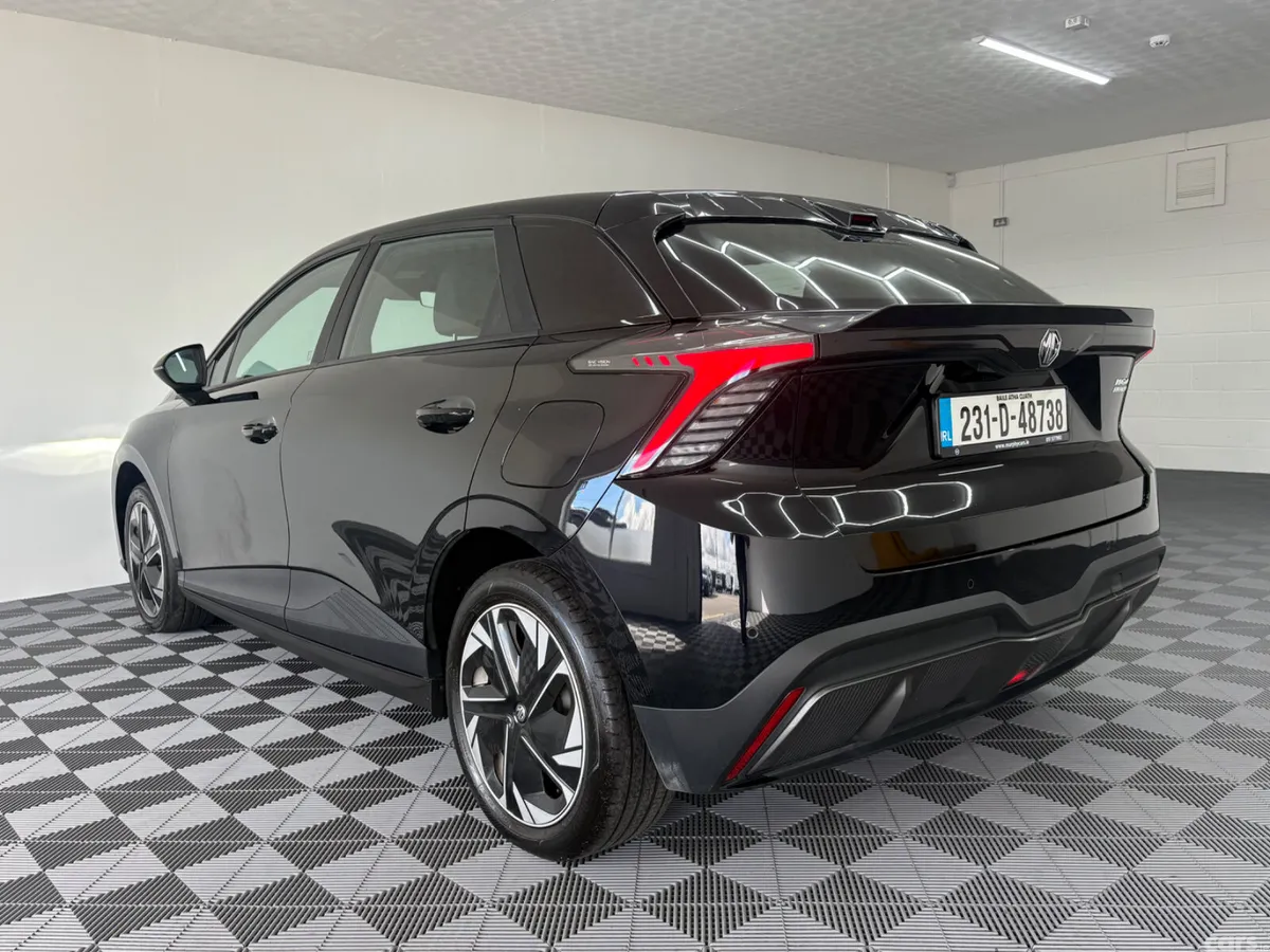 MG MG4 Hatchback, Electric, 2023, Black