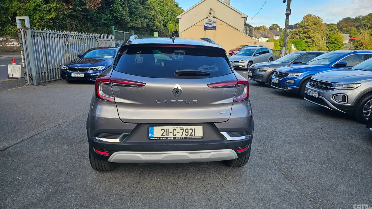 Renault Captur Hatchback, Petrol Plug-in Hybrid, 2021, Grey
