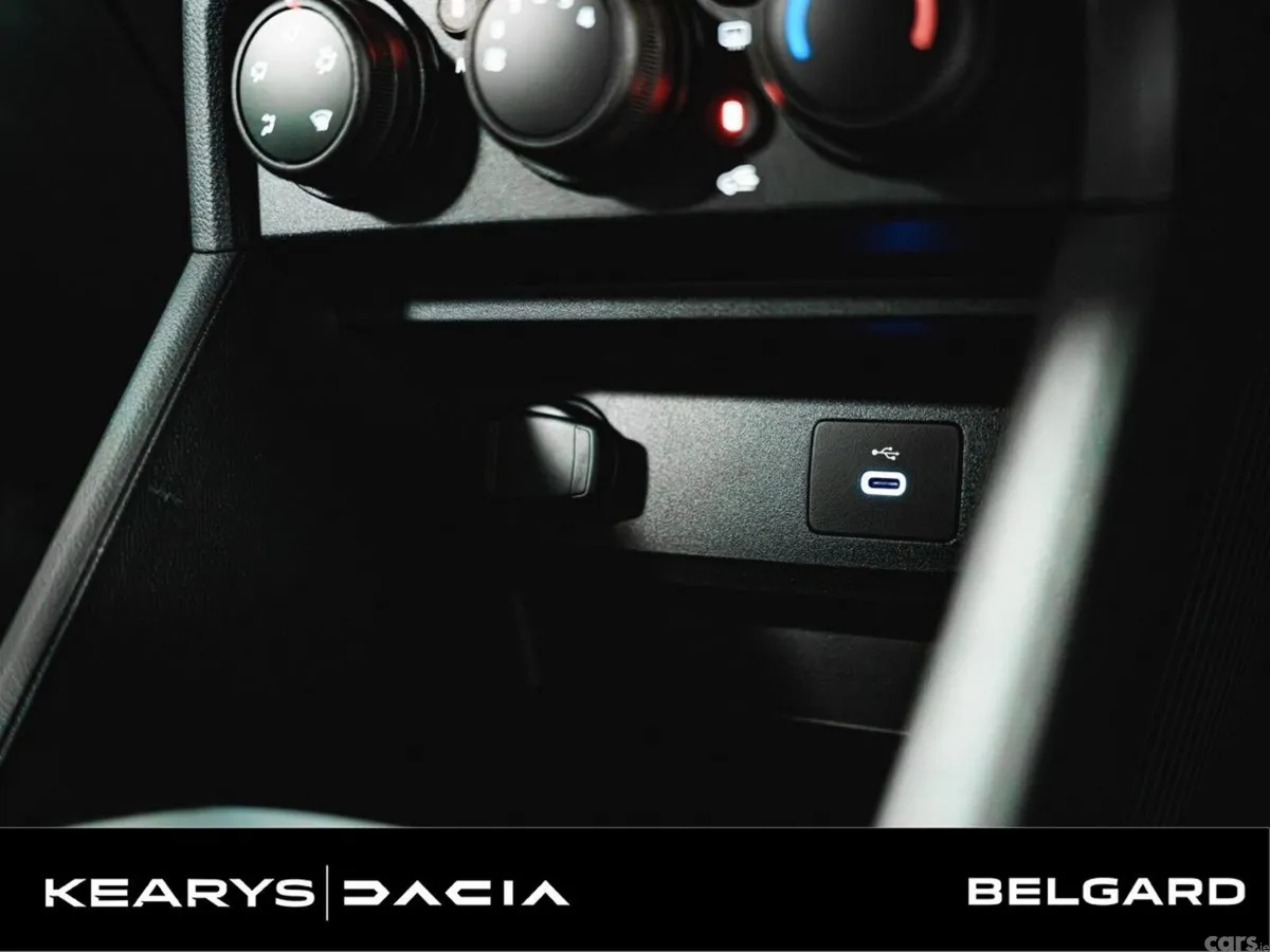 Dacia Duster SUV, Petrol, 2026, Grey