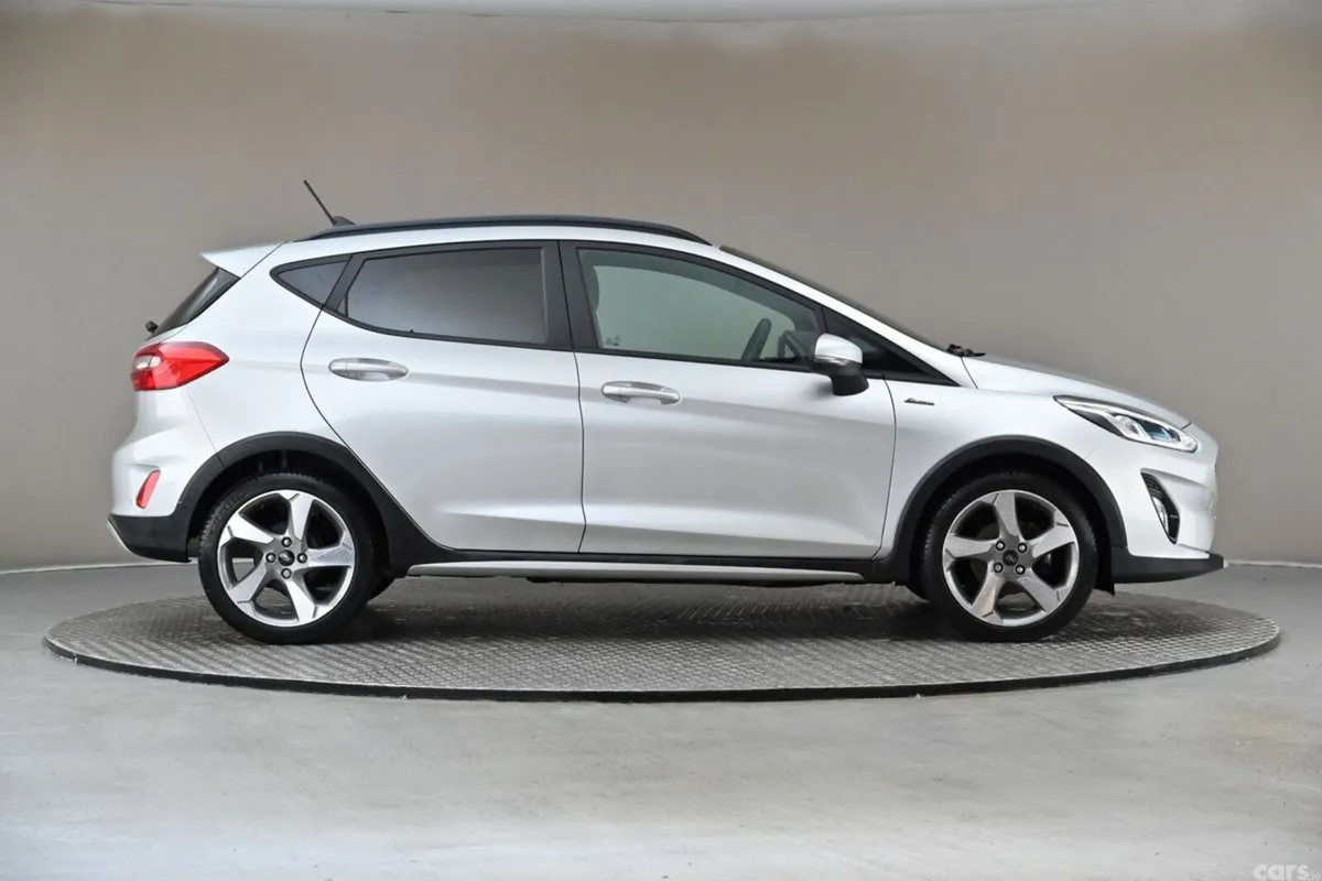 Ford Fiesta Hatchback, Petrol, 2021, Grey