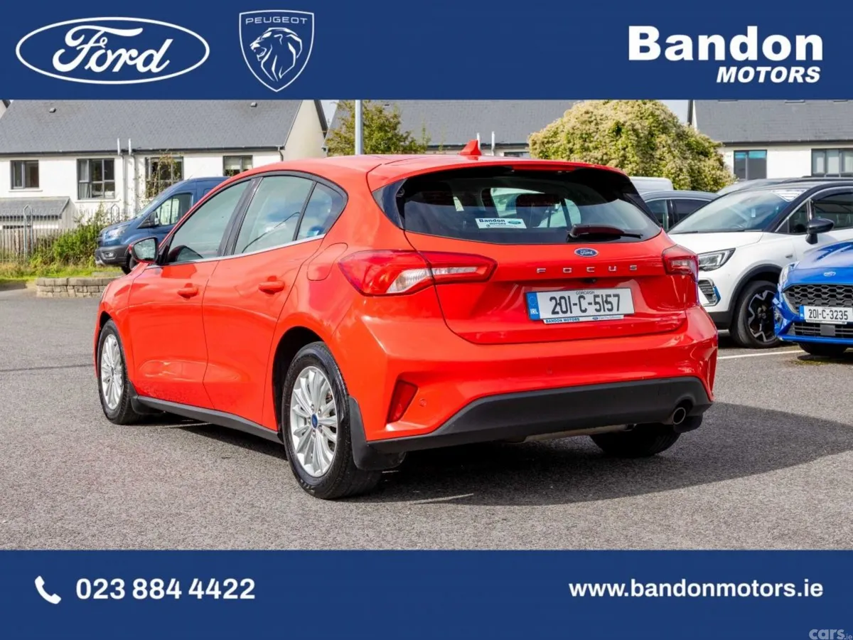 Ford Focus Hatchback, Diesel, 2020, Red