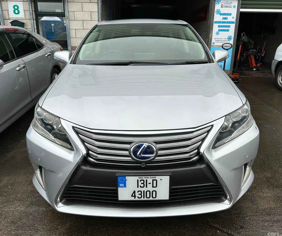 Lexus HS Saloon, Petrol Hybrid, 2013, Silver