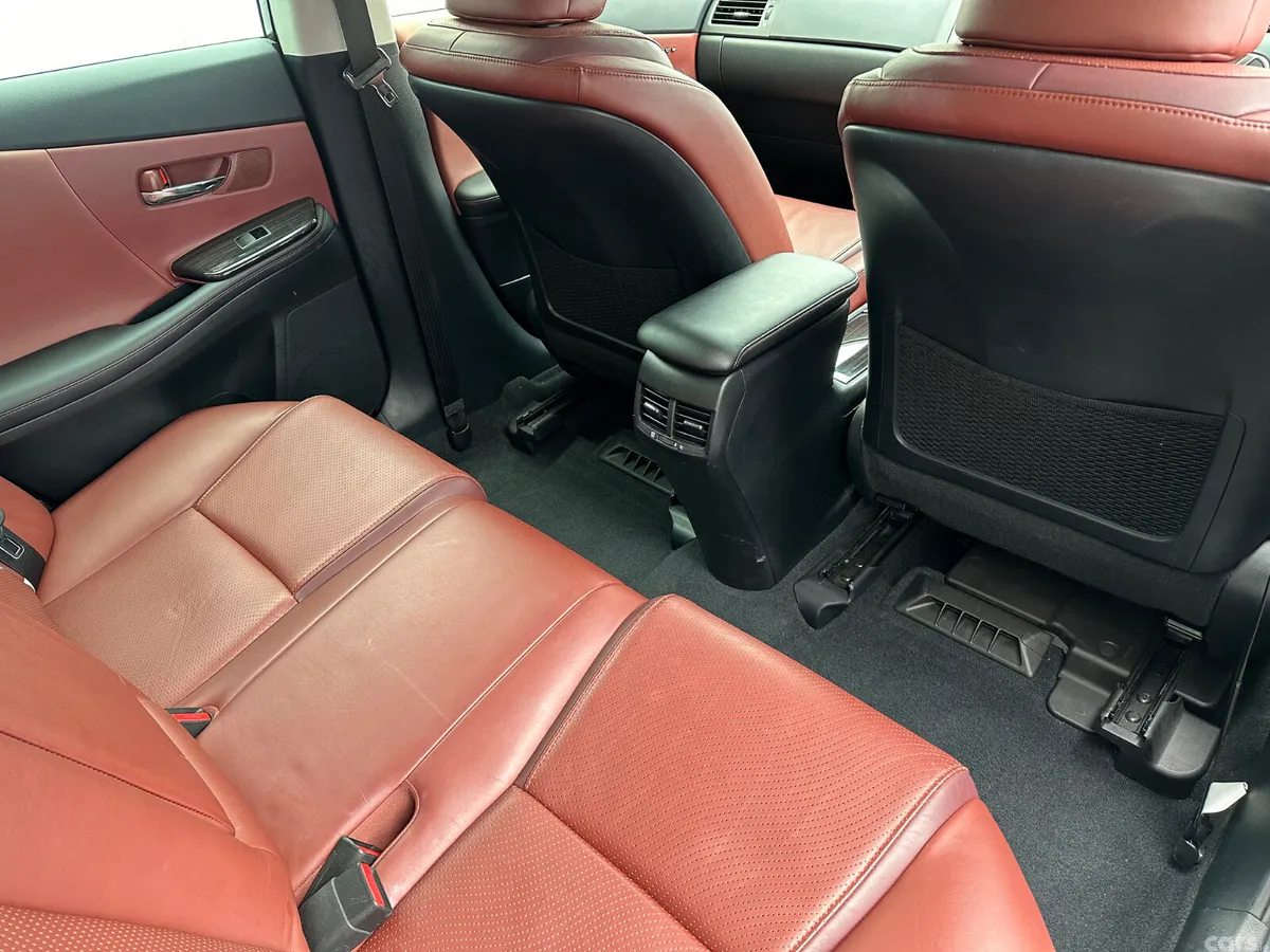Lexus HS Saloon, Petrol Hybrid, 2013, Silver