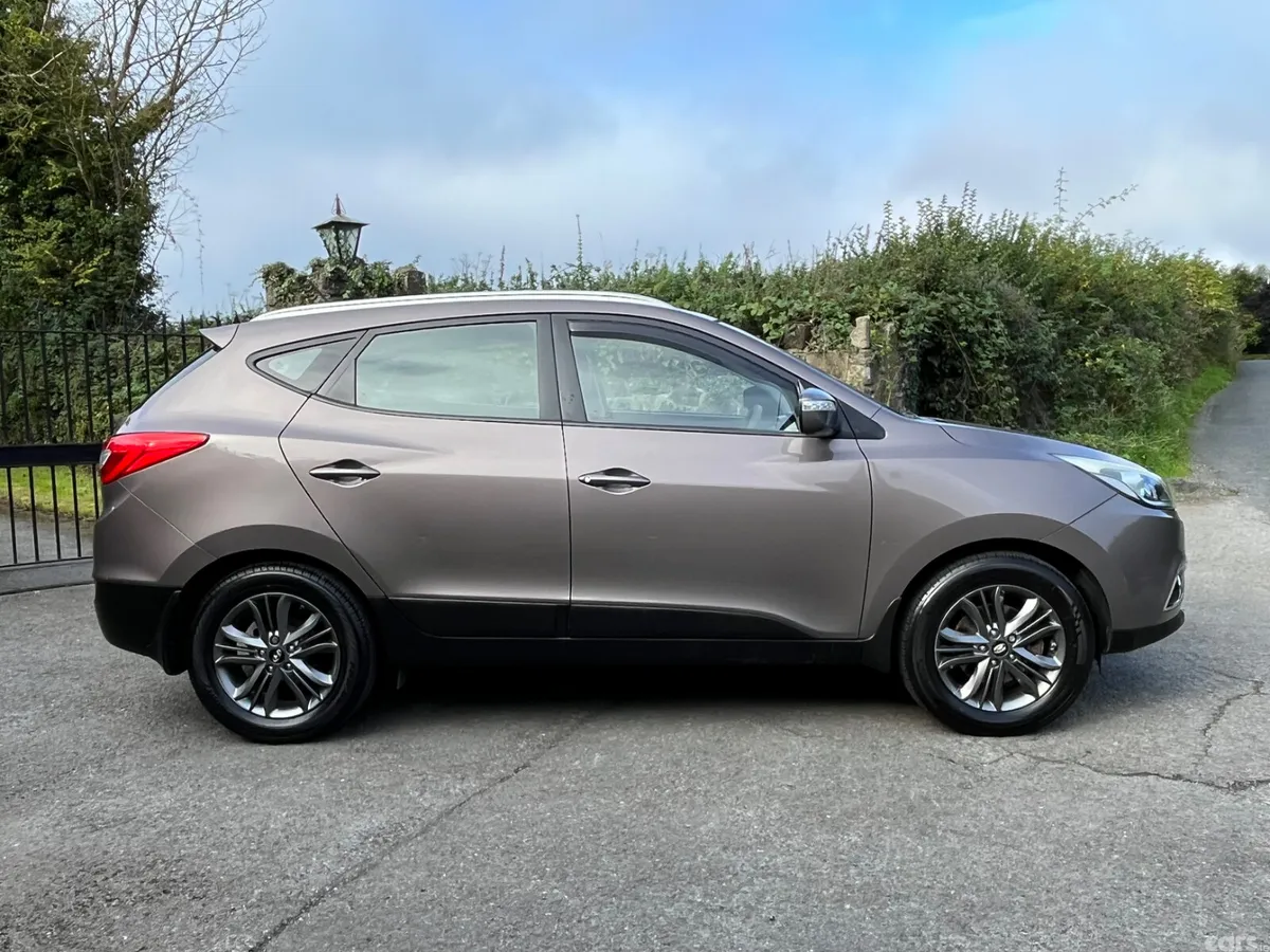 Hyundai ix35 SUV, Diesel, 2015, Brown