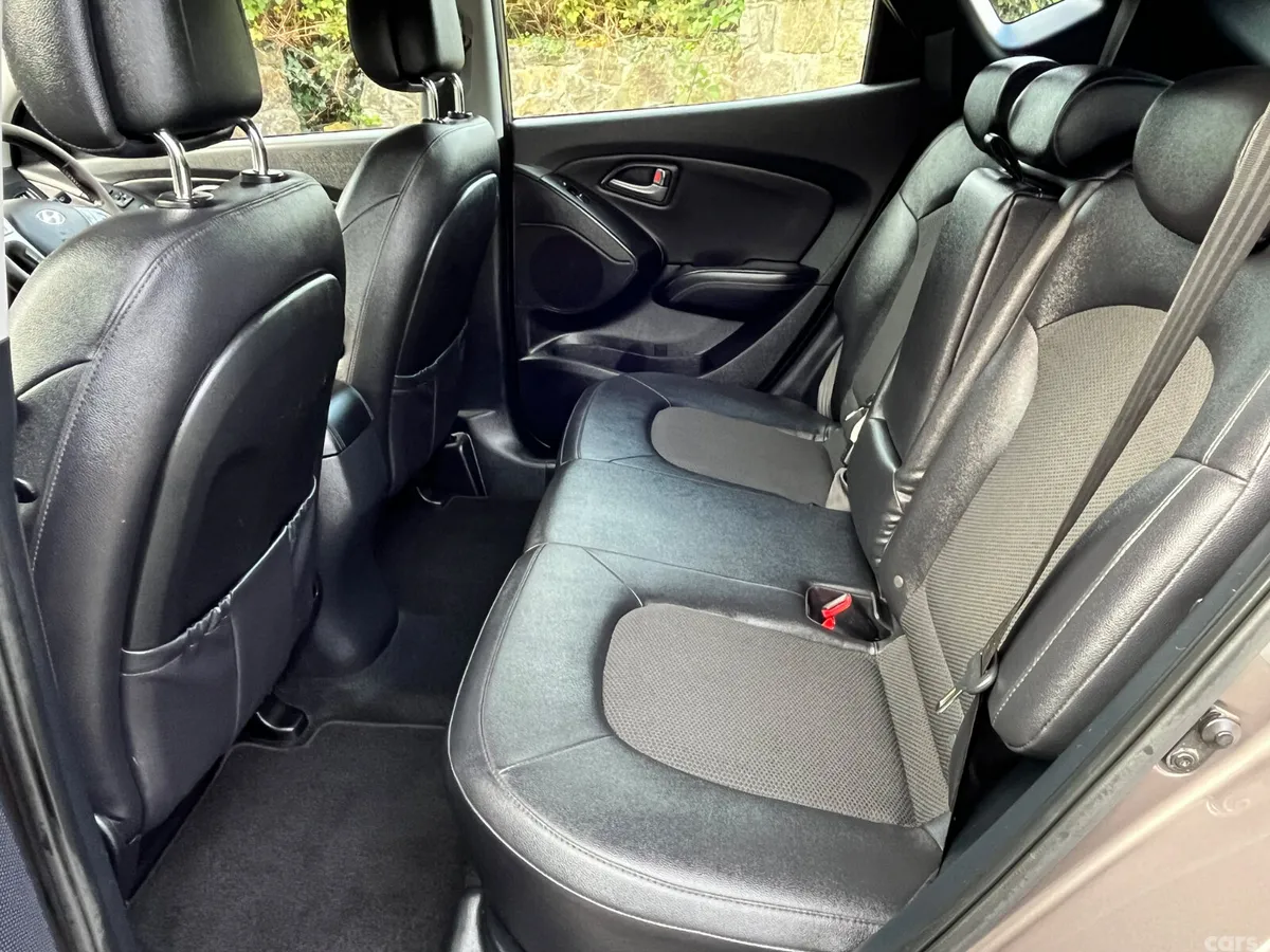 Hyundai ix35 SUV, Diesel, 2015, Brown