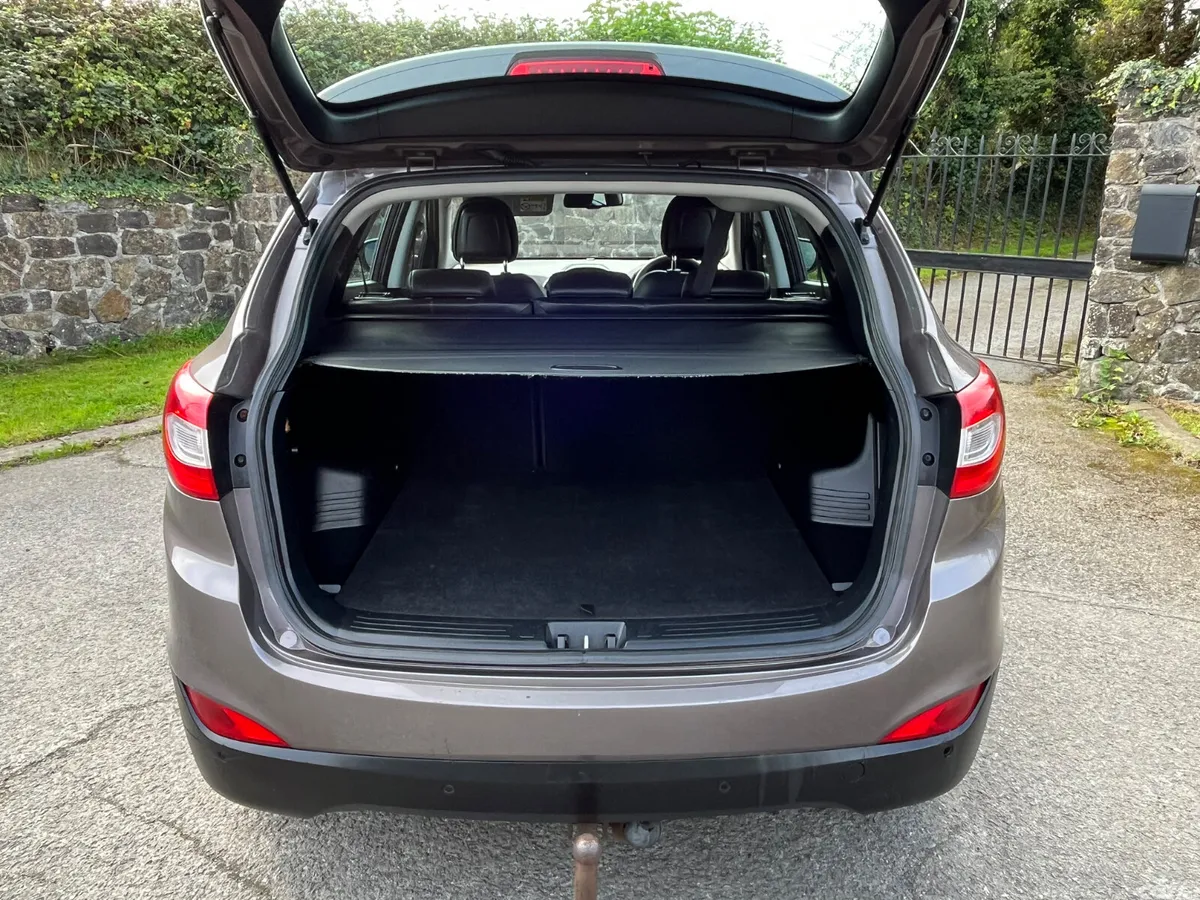 Hyundai ix35 SUV, Diesel, 2015, Brown