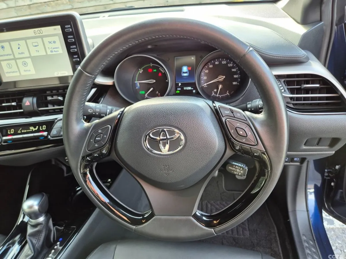 Toyota C-HR SUV, Petrol Hybrid, 2021, Blue