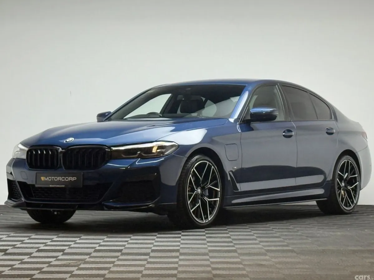 BMW 5-Series Saloon, Petrol Plug-in Hybrid, 2021, Blue