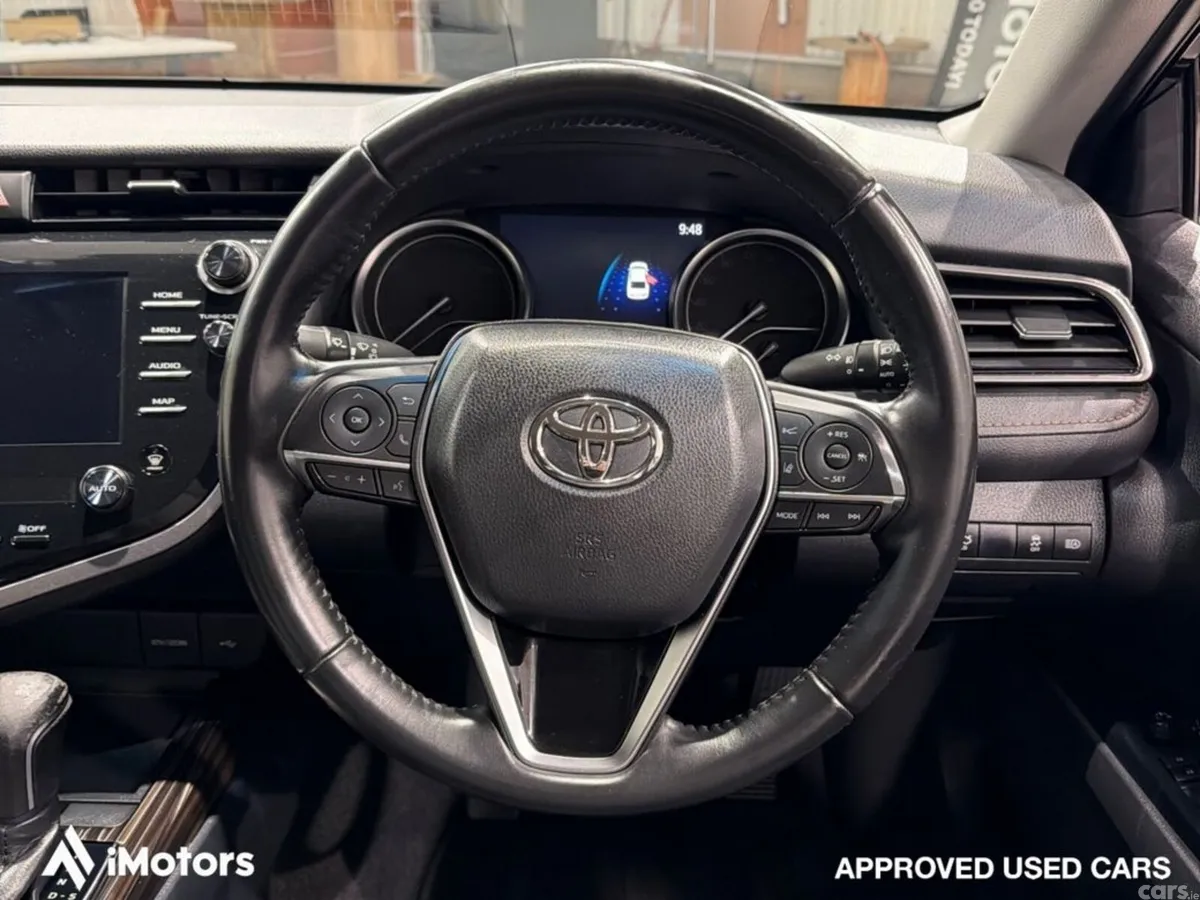 Toyota Camry Saloon, Petrol Hybrid, 2020, Black
