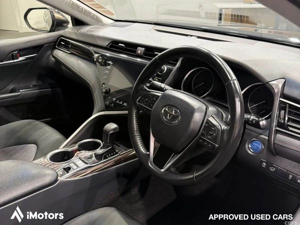 Toyota Camry Saloon, Petrol Hybrid, 2020, Black