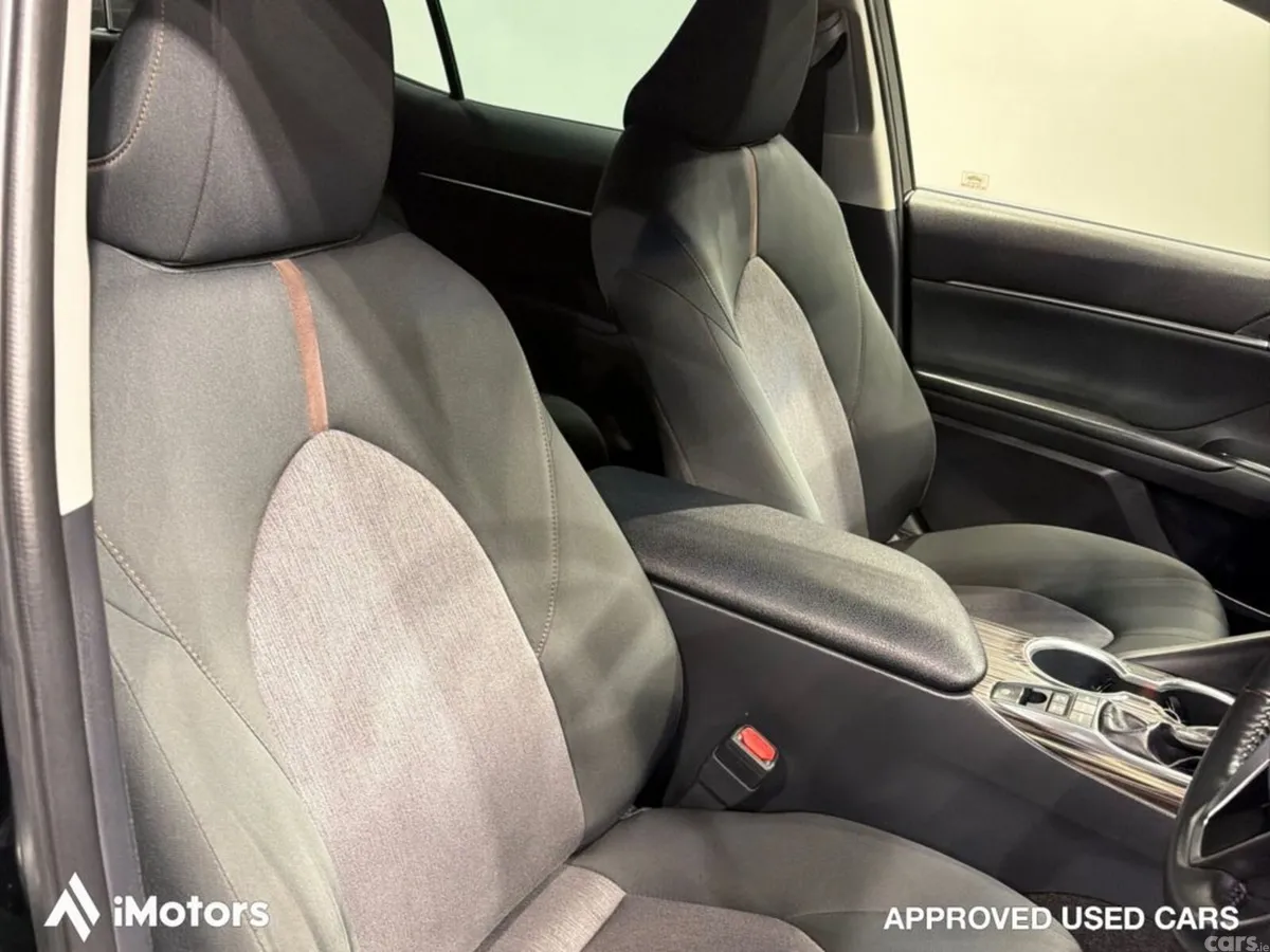 Toyota Camry Saloon, Petrol Hybrid, 2020, Black
