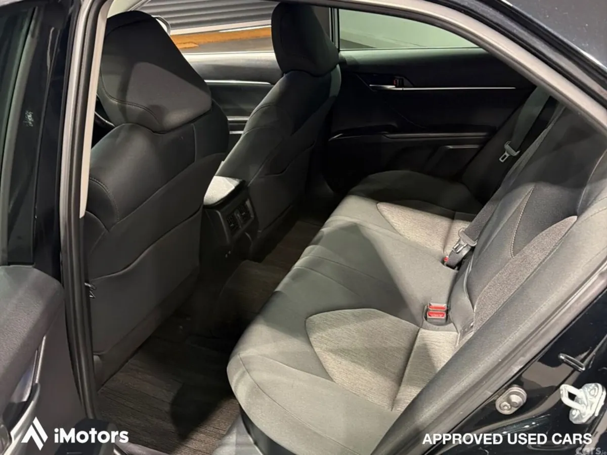 Toyota Camry Saloon, Petrol Hybrid, 2020, Black
