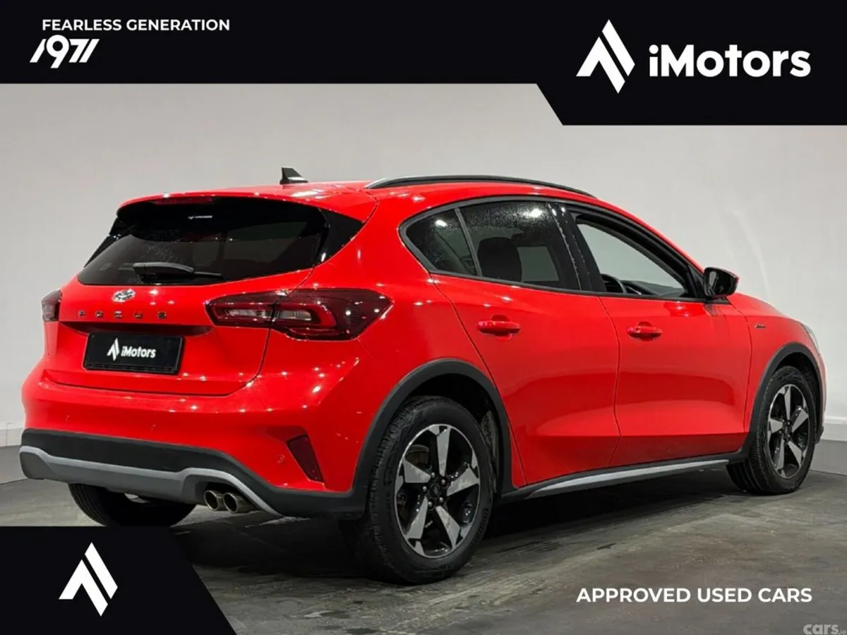 Ford Focus Hatchback, Petrol, 2024, Red