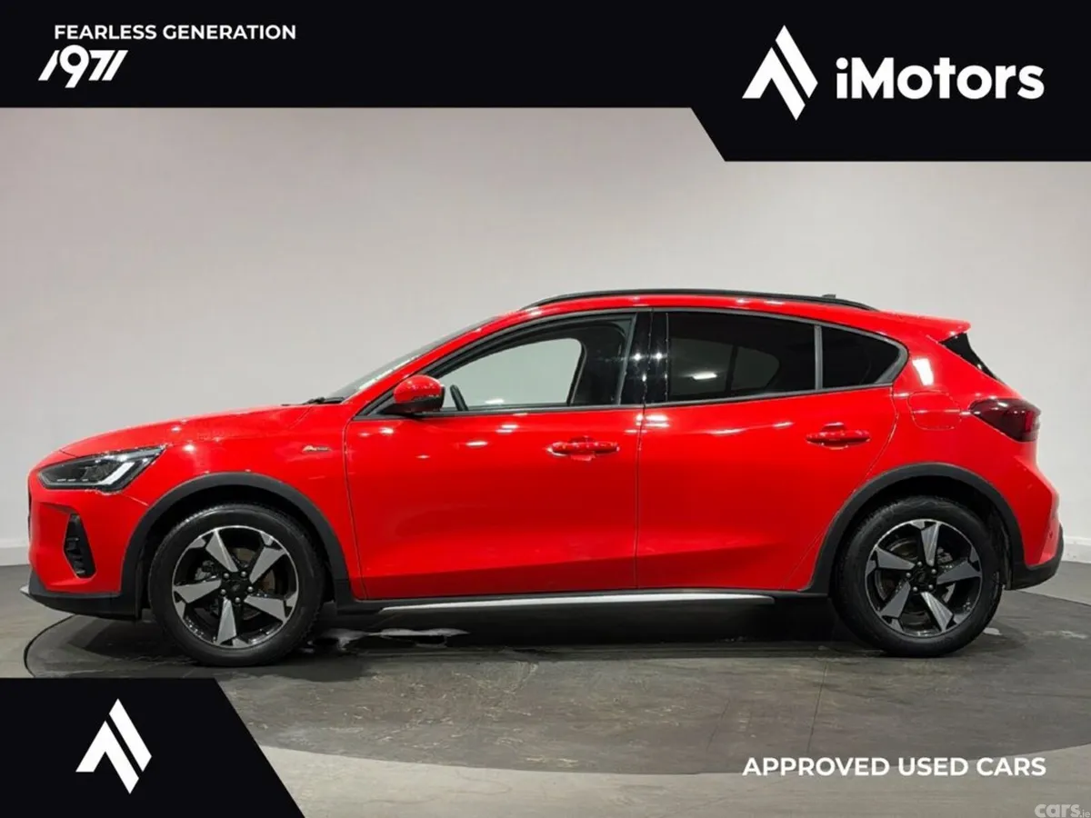Ford Focus Hatchback, Petrol, 2024, Red